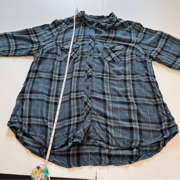Torrid Blue Plaid Challis Button Down Long Sleeve Twill Camp Shirt Size 1X - Picture 9 of 10